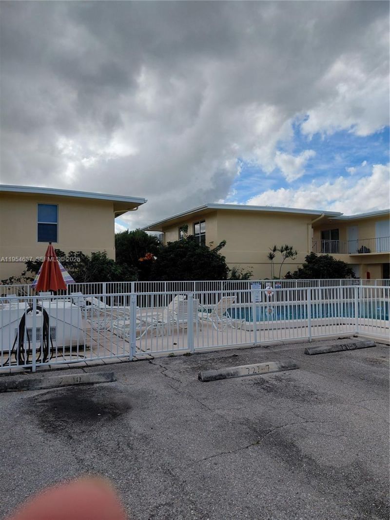 731 Hummingbird Way, Unit 10, North Palm Beach, FL 33408 Photo