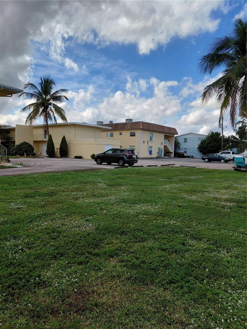 731 Hummingbird Way, Unit 10, North Palm Beach, FL 33408 Photo