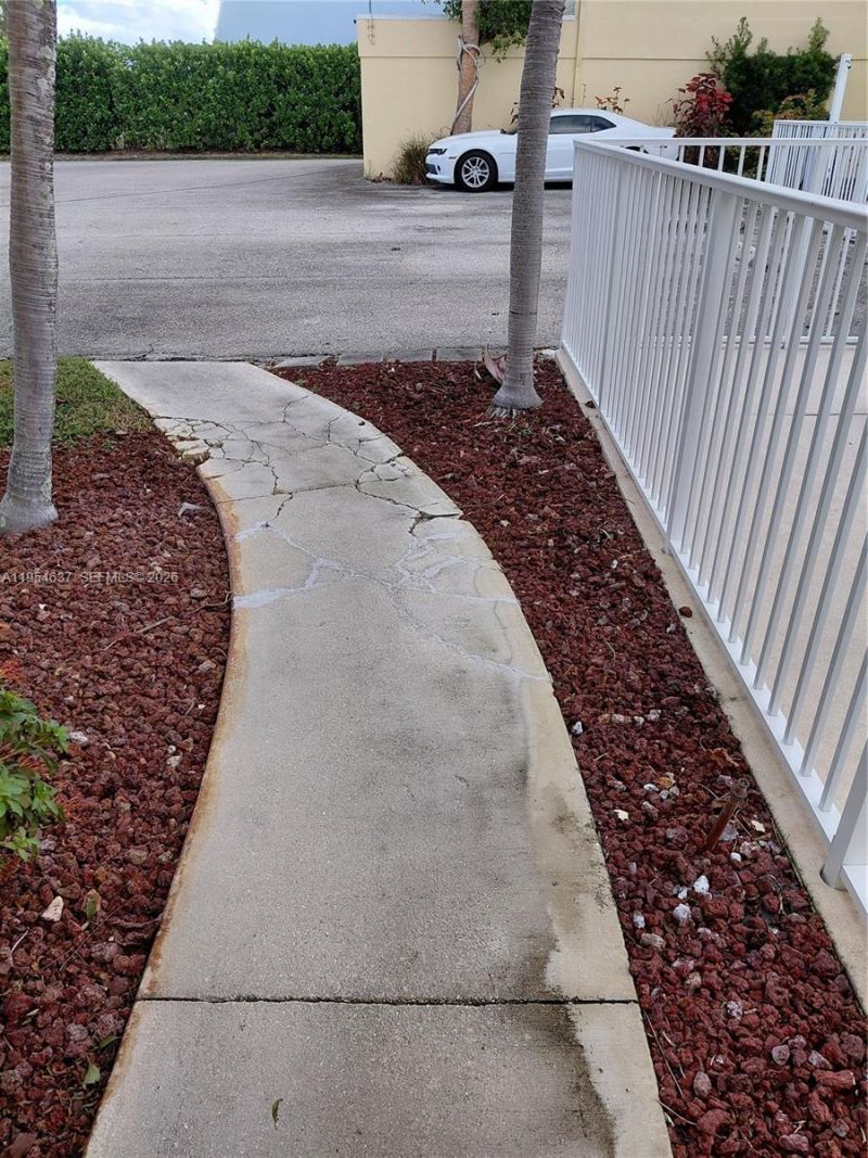 731 Hummingbird Way, Unit 10, North Palm Beach, FL 33408 Photo