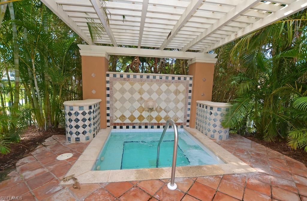 1265 Wildwood Lakes Blvd, Unit 106, Naples, FL 34104 Photo