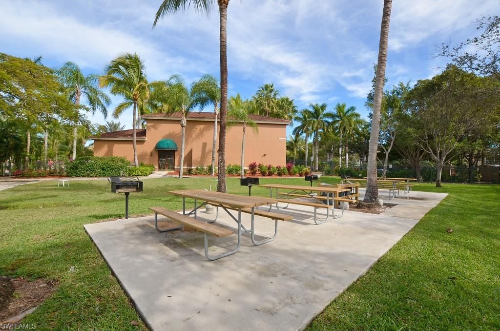 1265 Wildwood Lakes Blvd, Unit 106, Naples, FL 34104 Photo