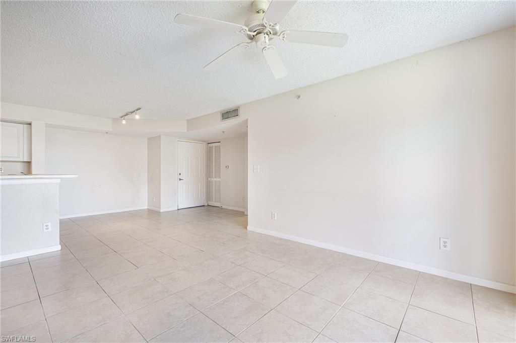 1265 Wildwood Lakes Blvd, Unit 106, Naples, FL 34104 Photo