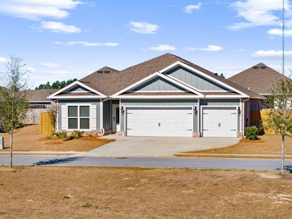 64 Grass Owl Loop, Freeport, FL 32439