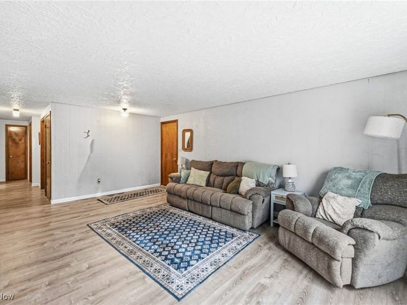 2974 Schotten Road, Hubbard, OH 44425 Photo 13