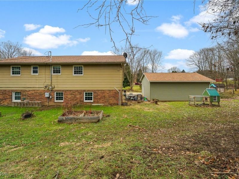 2974 Schotten Road, Hubbard, OH 44425 Photo 2