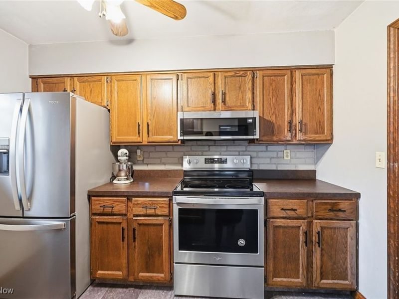 2974 Schotten Road, Hubbard, OH 44425 Photo 5