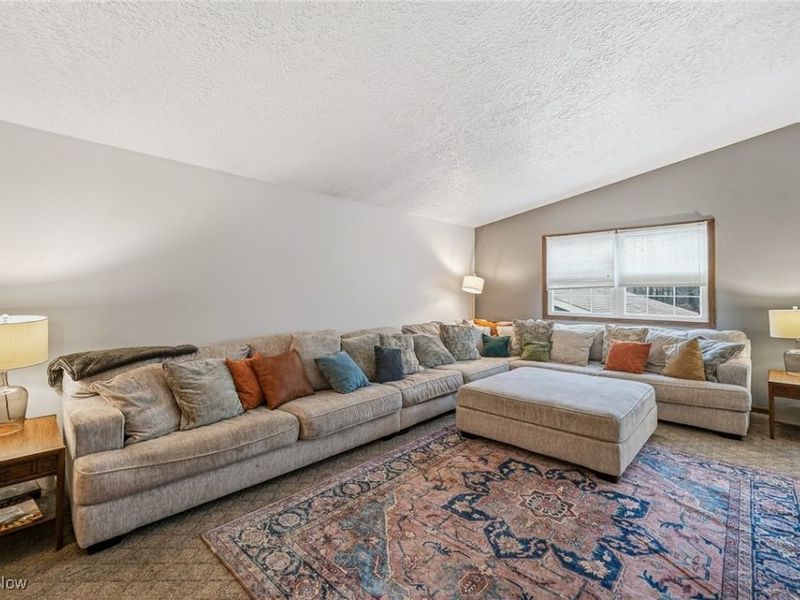 2974 Schotten Road, Hubbard, OH 44425 Photo 9