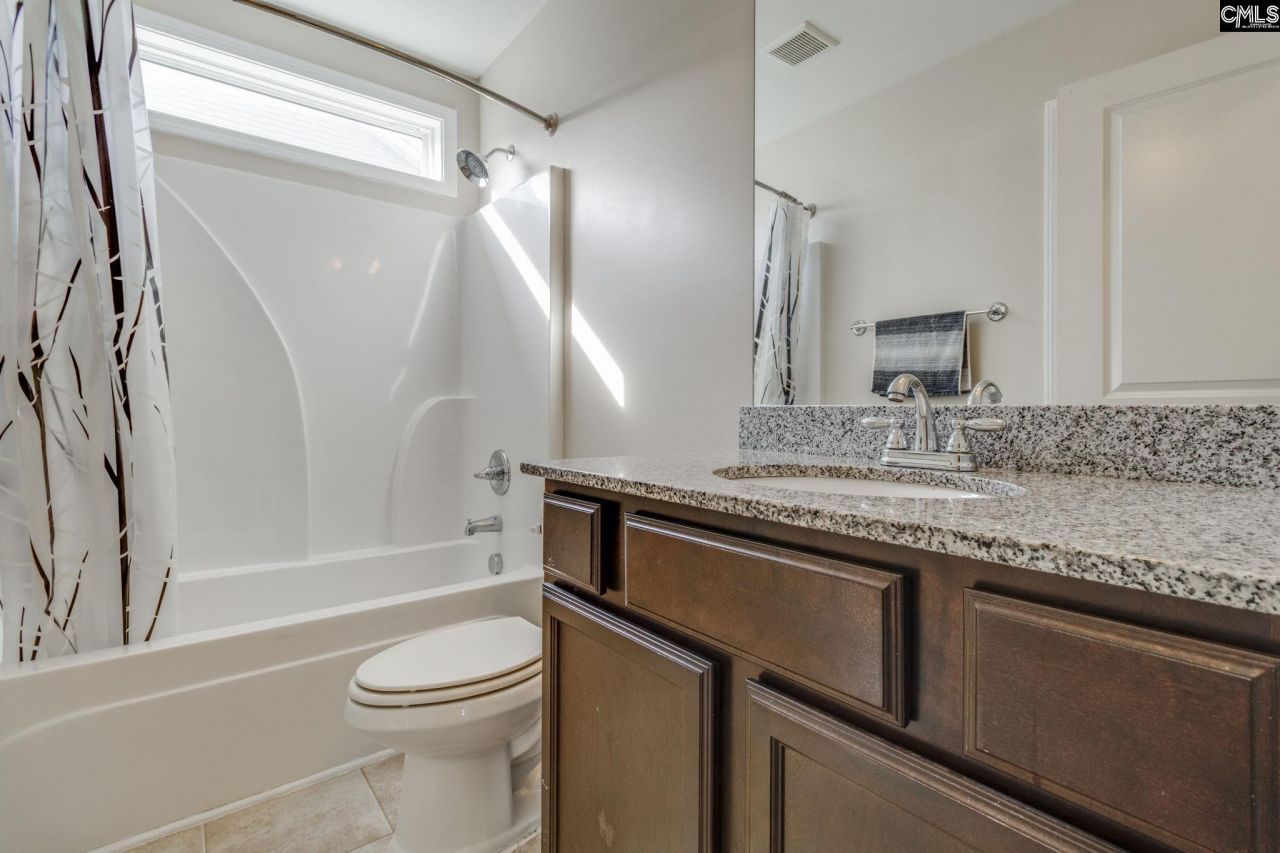 123 Castlefield Drive Photo 17