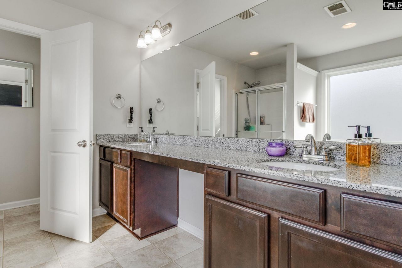 123 Castlefield Drive Photo 23