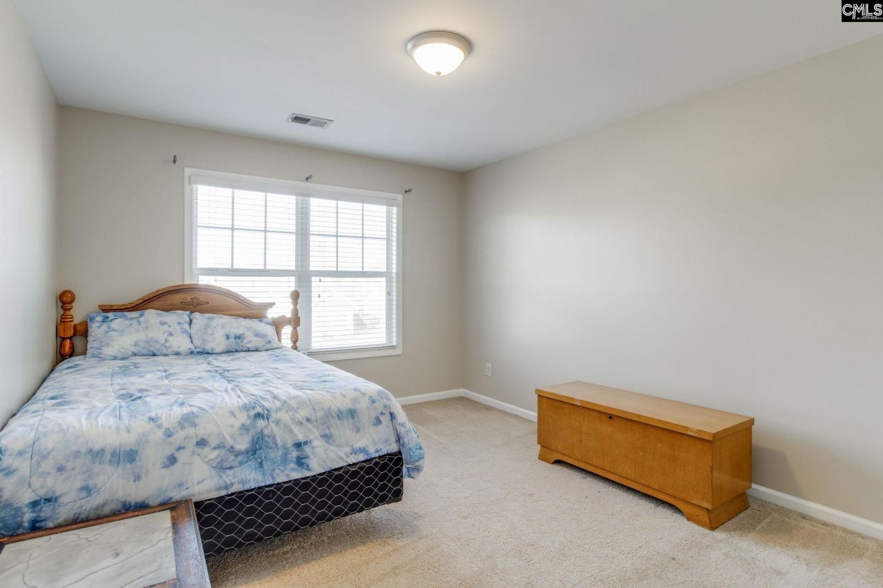 123 Castlefield Drive Photo 29