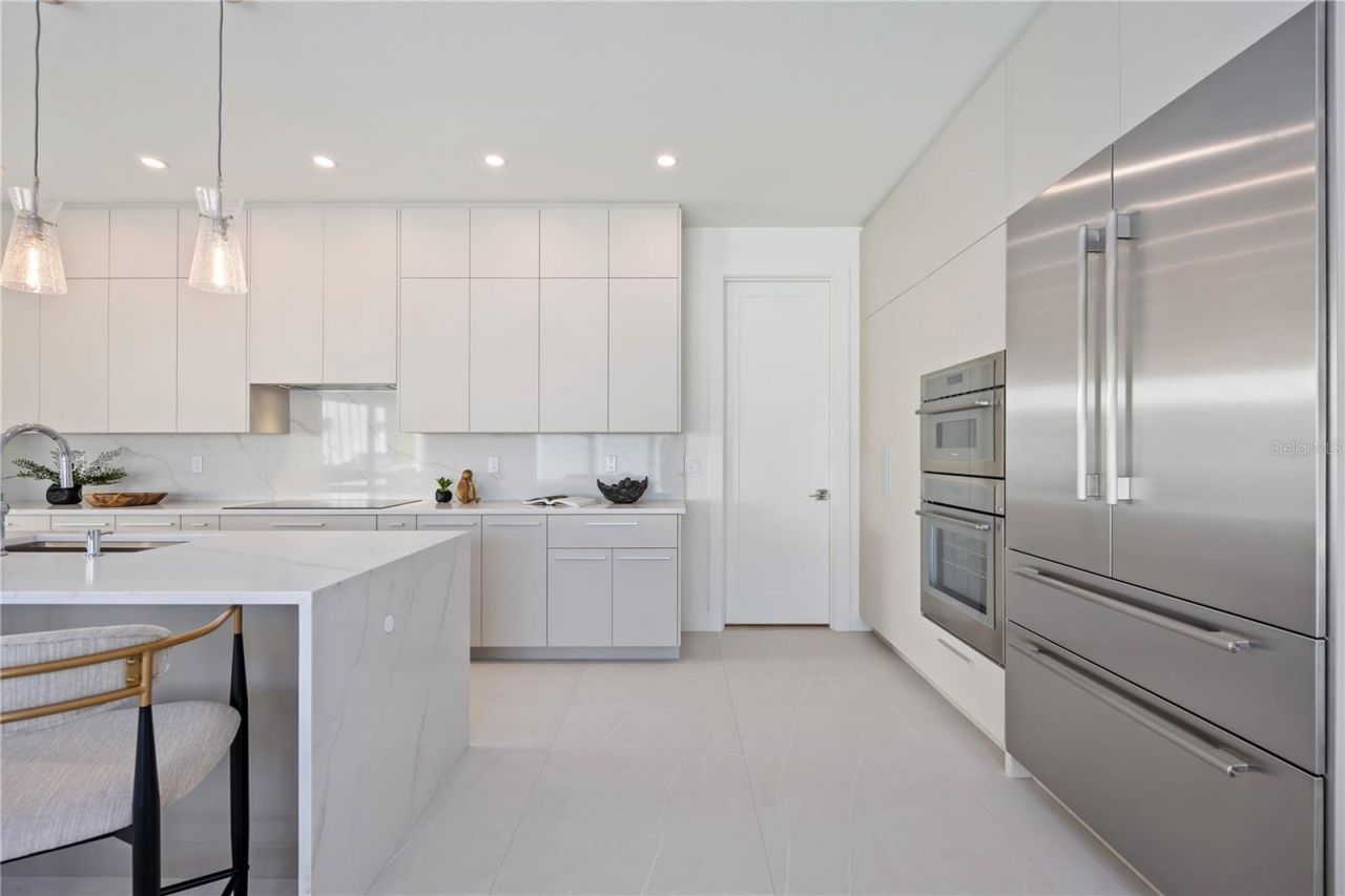 2590 Floyd Street, Sarasota, FL 34239 Photo