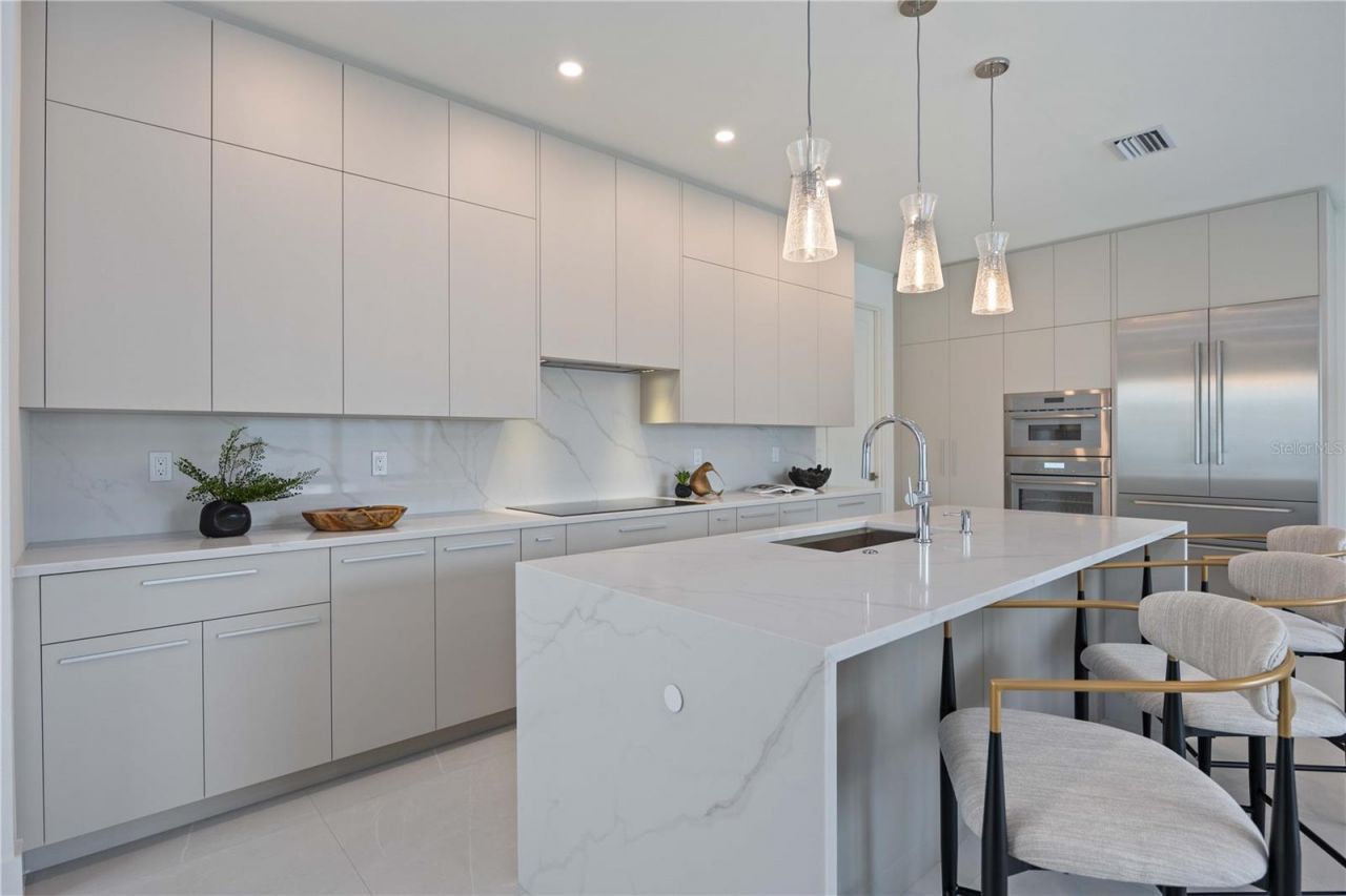 2590 Floyd Street, Sarasota, FL 34239 Photo