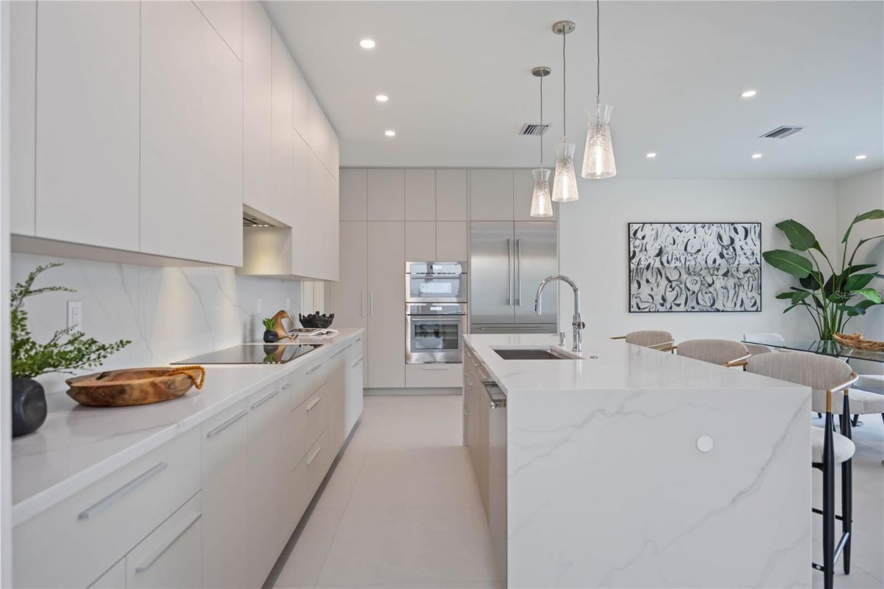 2590 Floyd Street, Sarasota, FL 34239 Photo