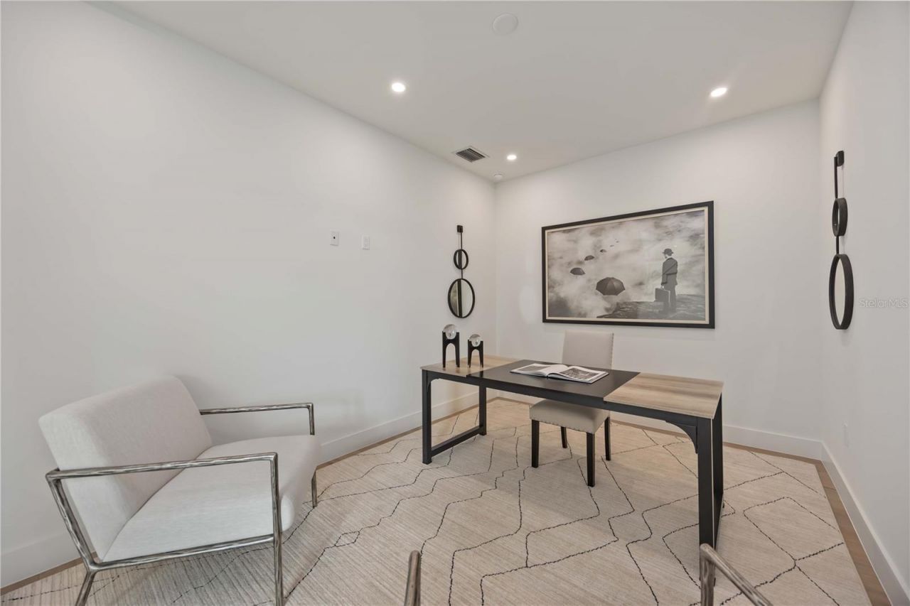 2590 Floyd Street, Sarasota, FL 34239 Photo