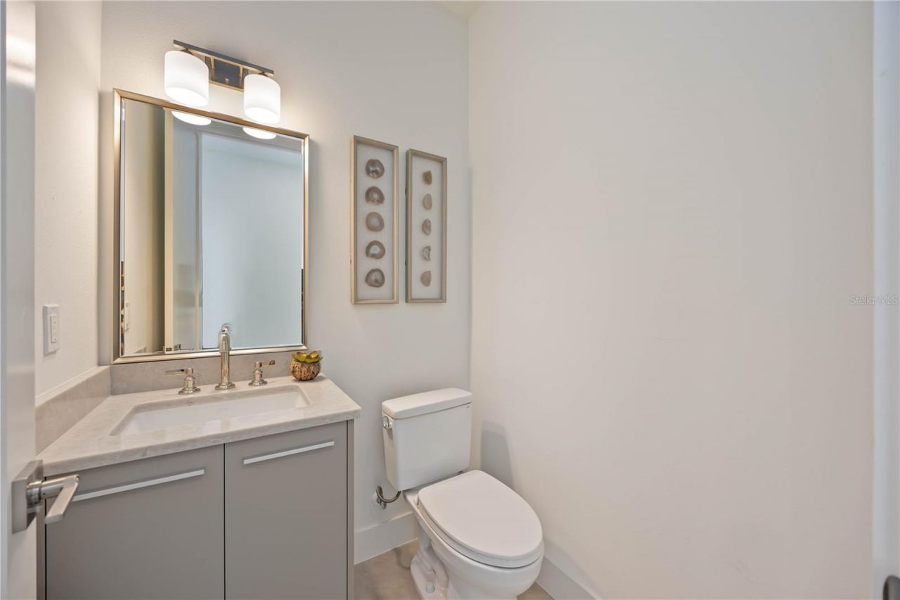 2590 Floyd Street, Sarasota, FL 34239 Photo