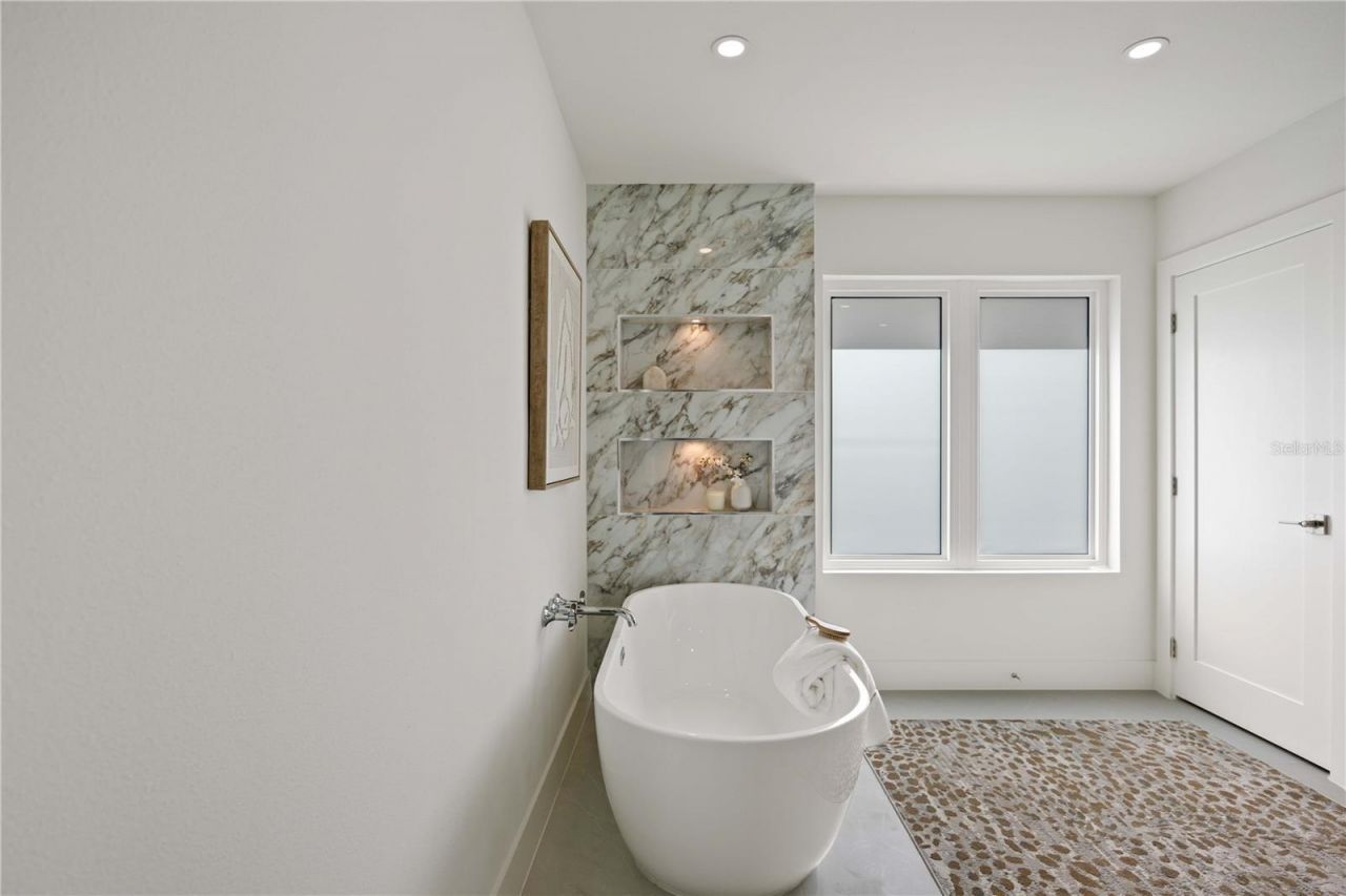 2590 Floyd Street, Sarasota, FL 34239 Photo