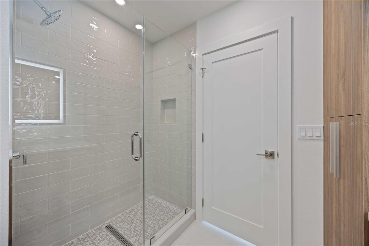 2590 Floyd Street, Sarasota, FL 34239 Photo