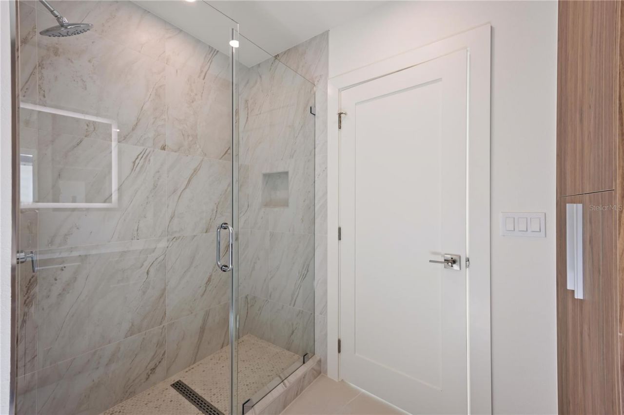 2590 Floyd Street, Sarasota, FL 34239 Photo