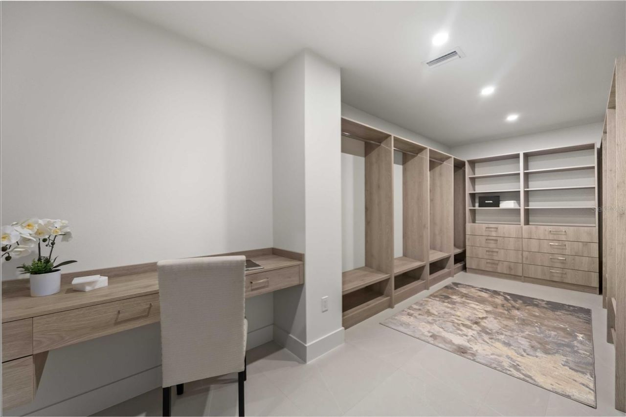 2590 Floyd Street, Sarasota, FL 34239 Photo