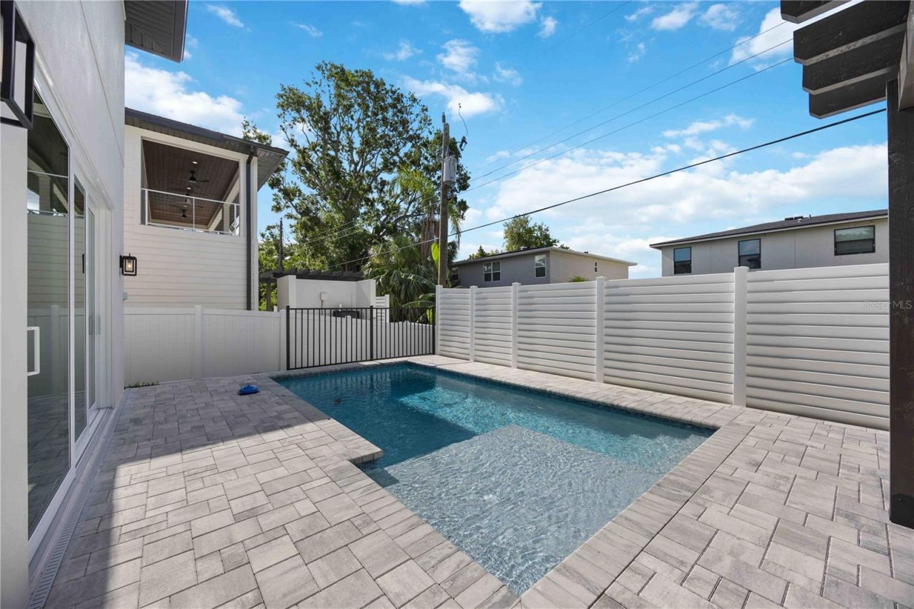 2590 Floyd Street, Sarasota, FL 34239 Photo