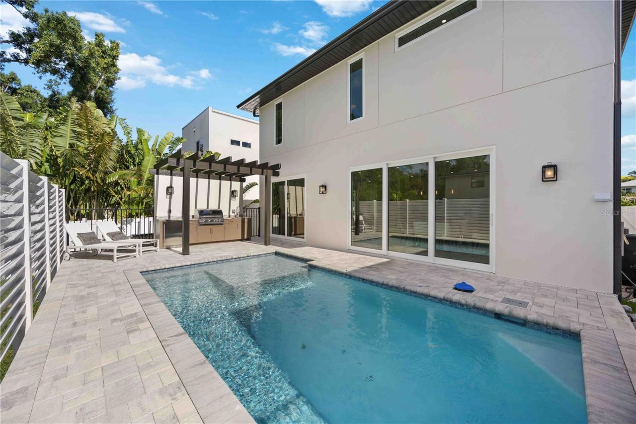 2590 Floyd Street, Sarasota, FL 34239 Photo