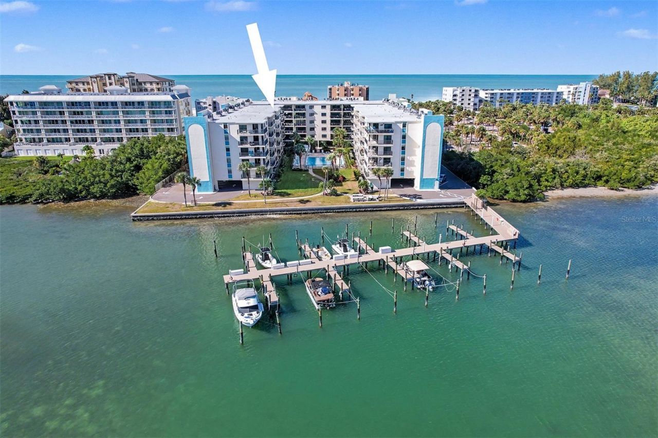 19531 Gulf Boulevard, Unit 615, Indian Shores, FL 33785 Main Photo