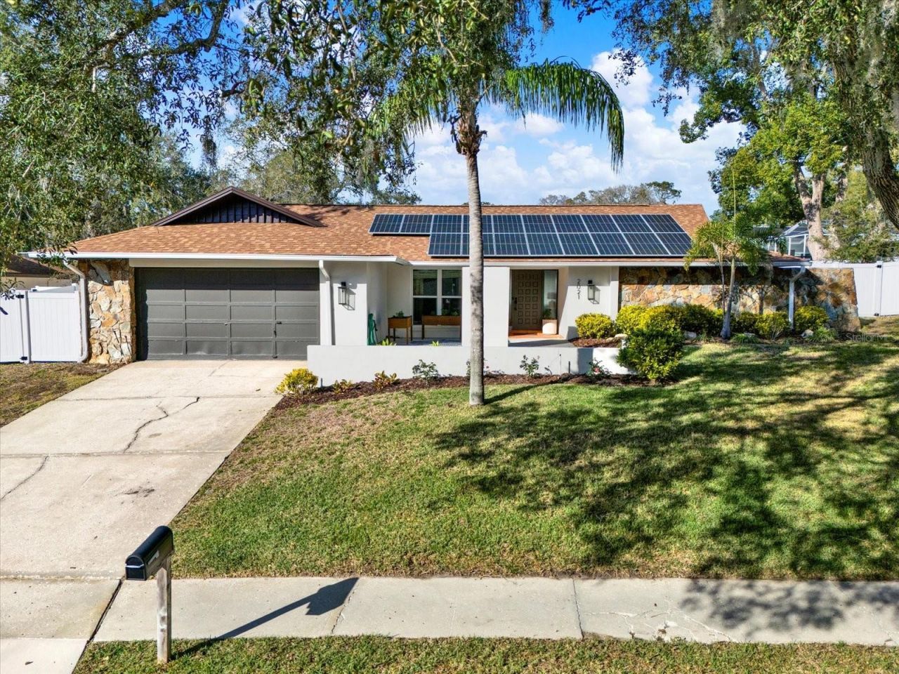 2021 Spanish Pines Drive, Dunedin, FL 34698 Main Photo