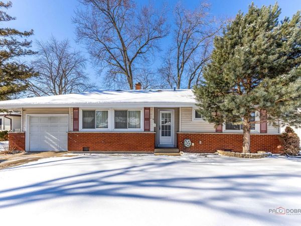 6 Forest Lane, Elk Grove Village, IL 60007