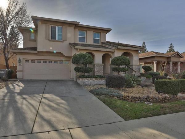 3032 Grasmere Circle, Roseville, CA 95661