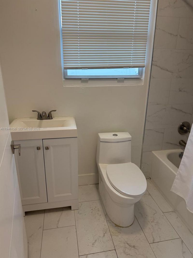 21 NE 48th St, Unit 21, Miami, FL 33137 Photo