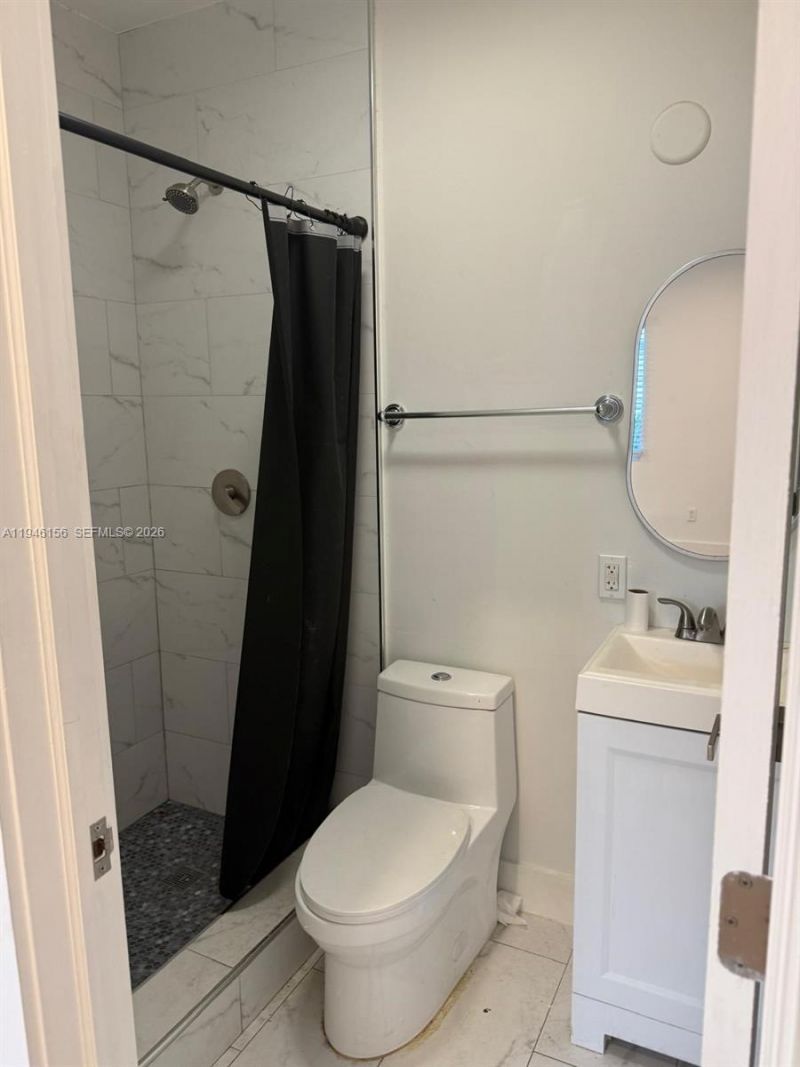 21 NE 48th St, Unit 21, Miami, FL 33137 Photo