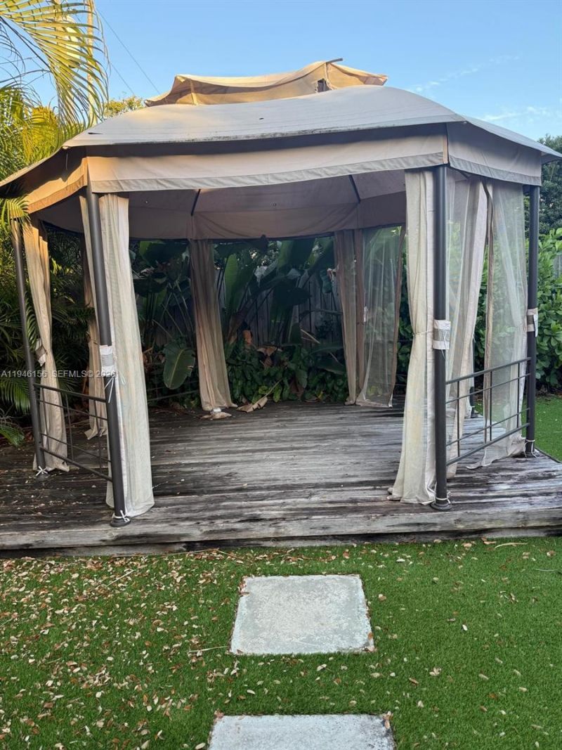 21 NE 48th St, Unit 21, Miami, FL 33137 Photo