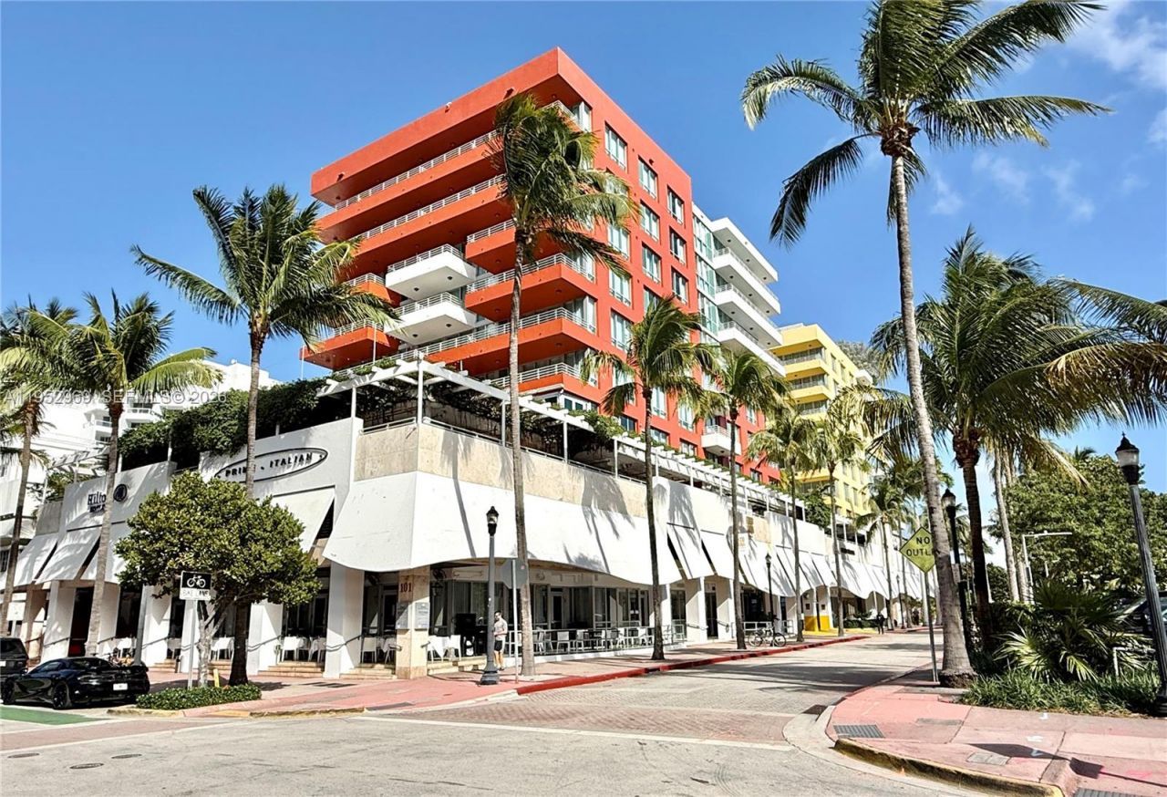 101 Ocean Dr, Unit 704, Miami Beach, FL 33139 Photo
