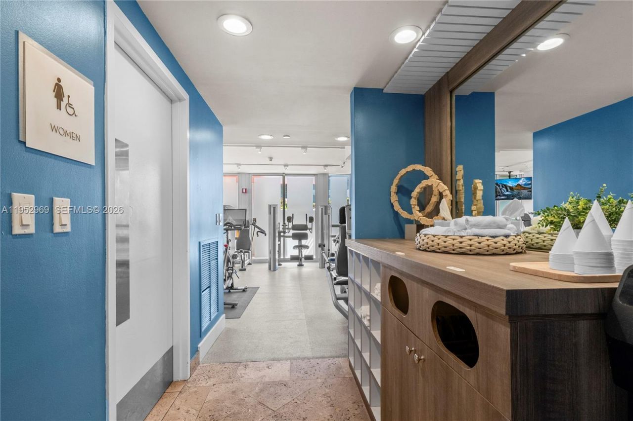 101 Ocean Dr, Unit 704, Miami Beach, FL 33139 Photo