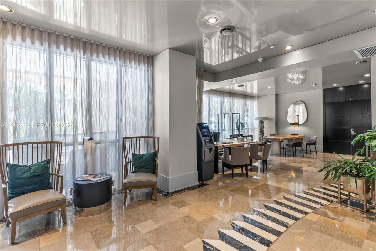 101 Ocean Dr, Unit 704, Miami Beach, FL 33139 Photo