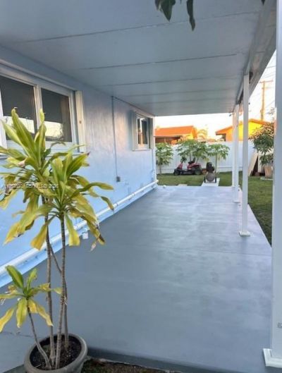 10910 SW 217th Ter, Miami, FL 33170 Photo