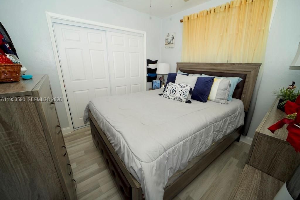 10910 SW 217th Ter, Miami, FL 33170 Photo