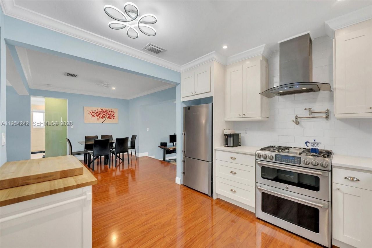 1200 El Rado St, Coral Gables, FL 33134 Photo