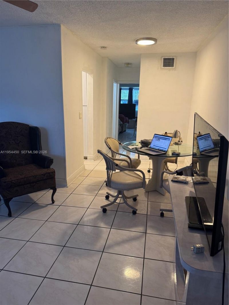 55 NW 204th St , Unit 1, Miami Gardens, FL 33169 Photo