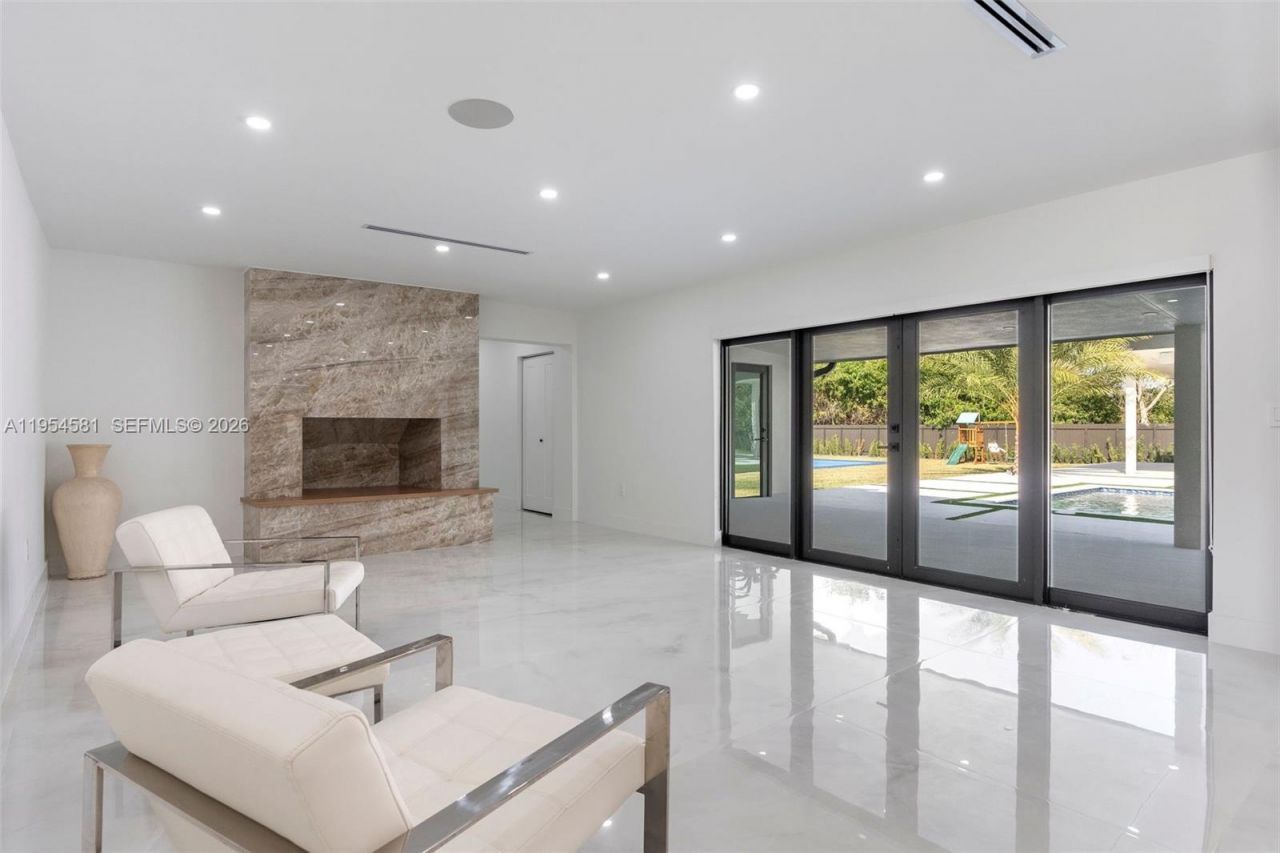 12425 SW 226th St , Miami, FL 33170 Photo