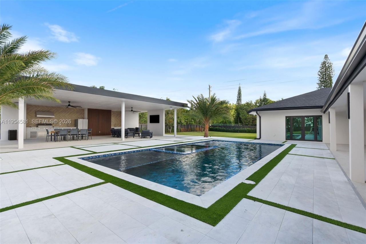 12425 SW 226th St , Miami, FL 33170 Photo