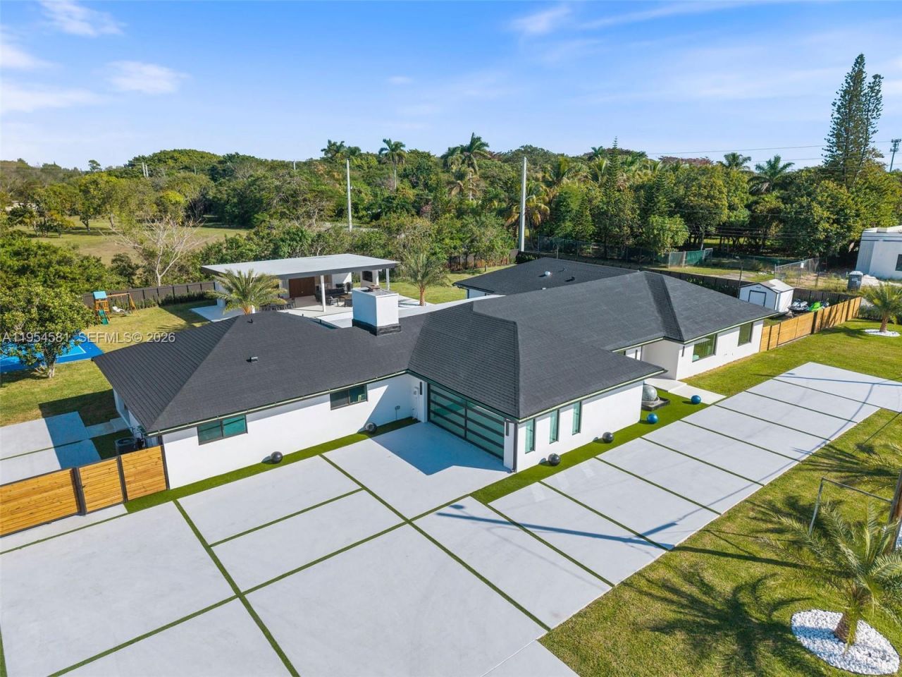 12425 SW 226th St , Miami, FL 33170 Photo