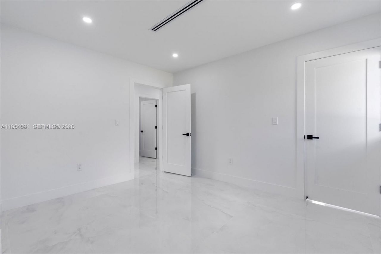 12425 SW 226th St , Miami, FL 33170 Photo