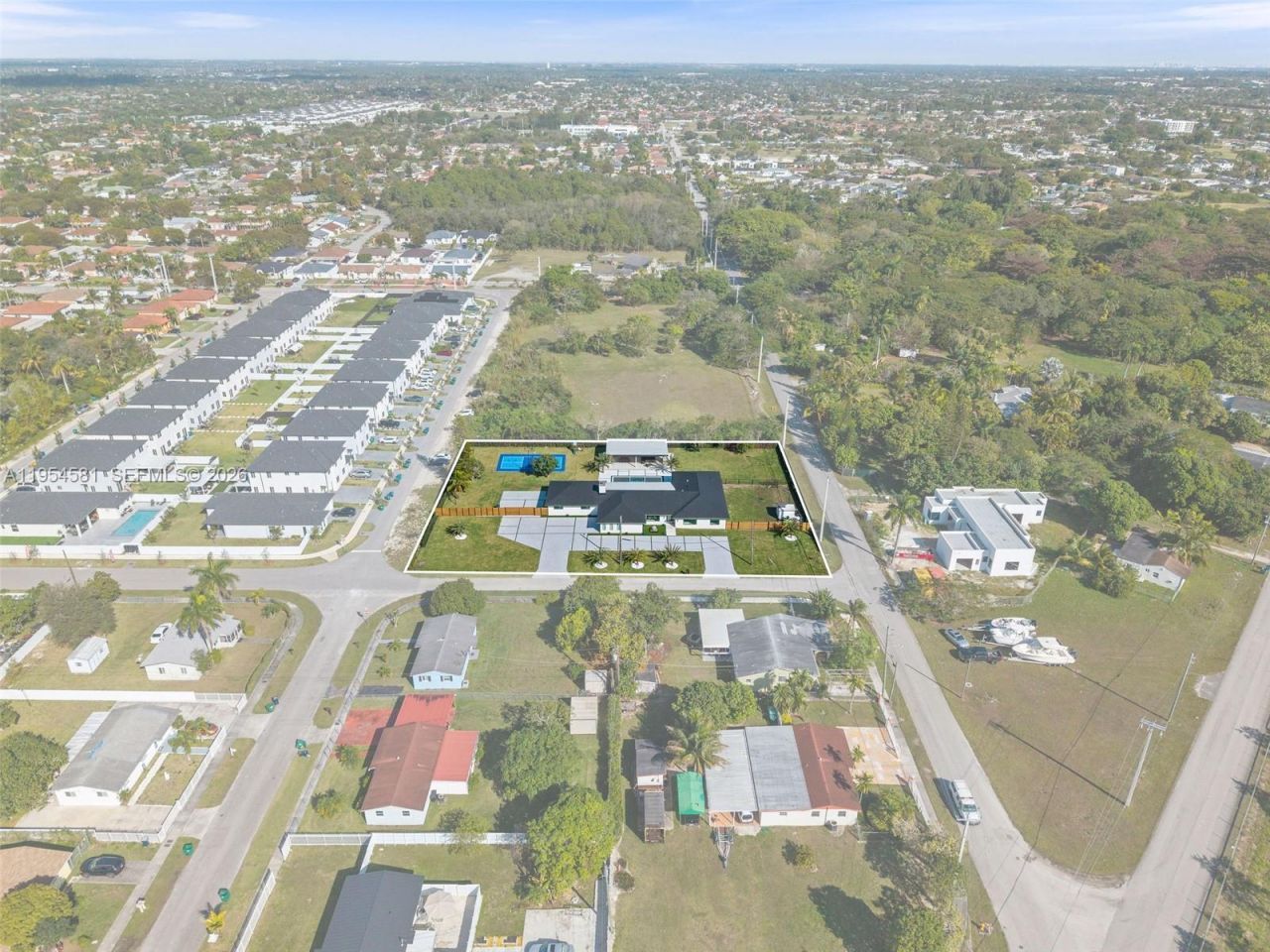 12425 SW 226th St , Miami, FL 33170 Photo