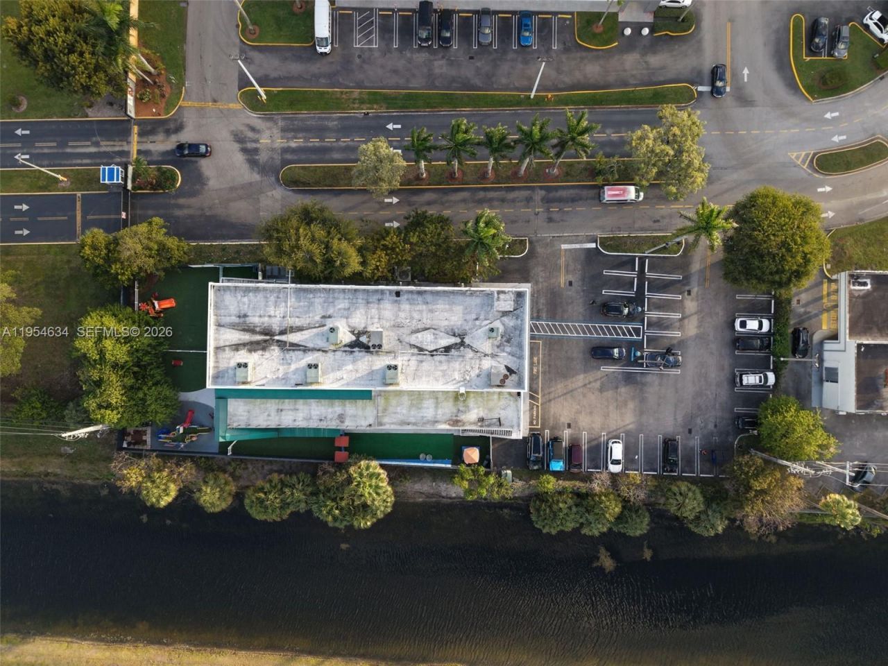 6545 NW 169th St, Hialeah, FL 33015 Photo