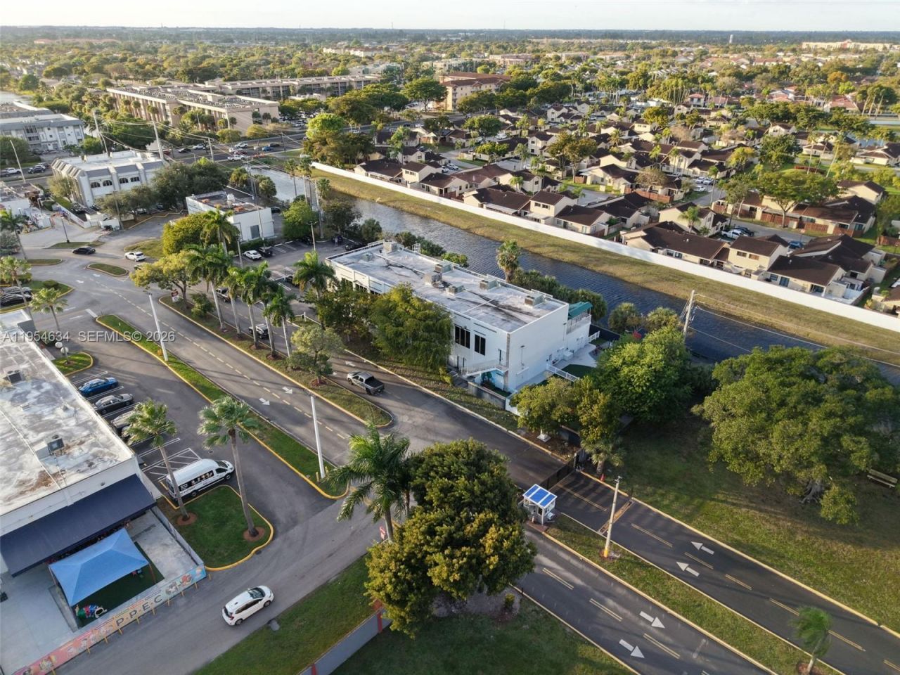 6545 NW 169th St, Hialeah, FL 33015 Photo