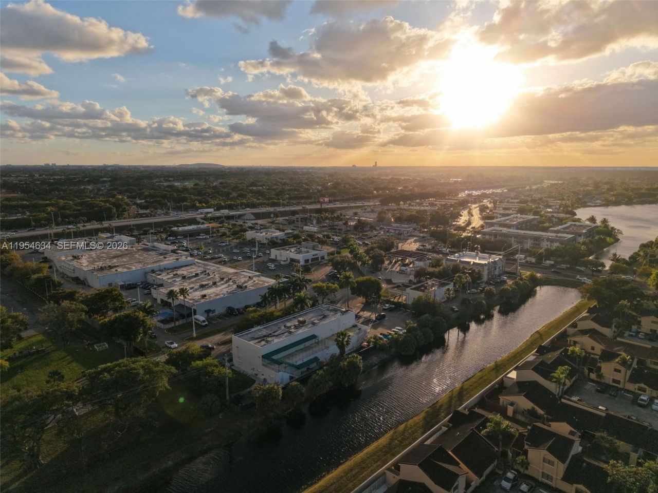 6545 NW 169th St, Hialeah, FL 33015 Photo