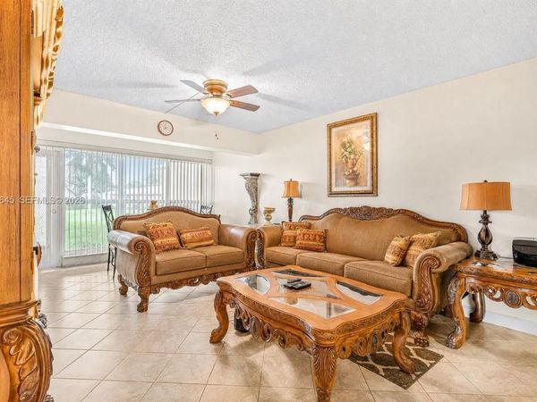 1521 NW 18th AVE, Unit 101, Delray Beach, FL 33445