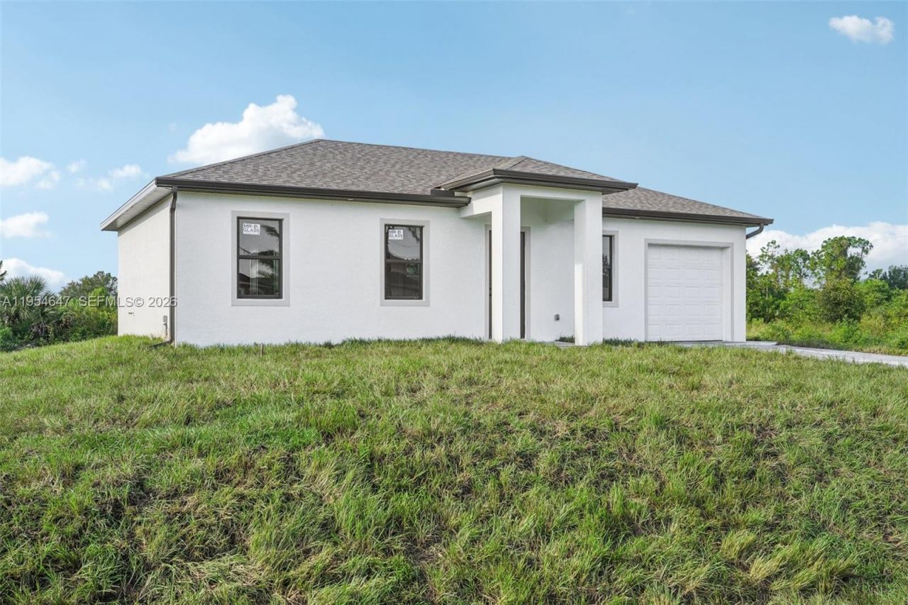 4402 E 19th St, Lehigh Acres, FL 33972 Photo