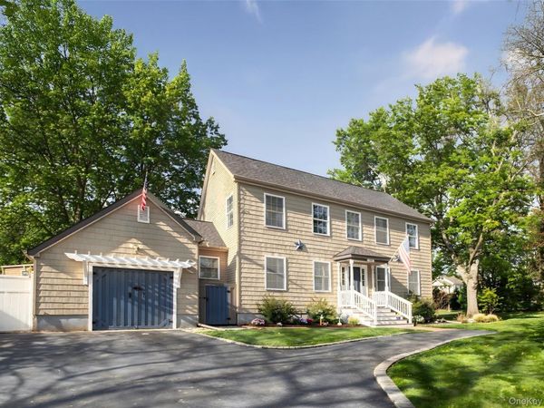 230 Eastport Manor Road, Manorville, NY 11949